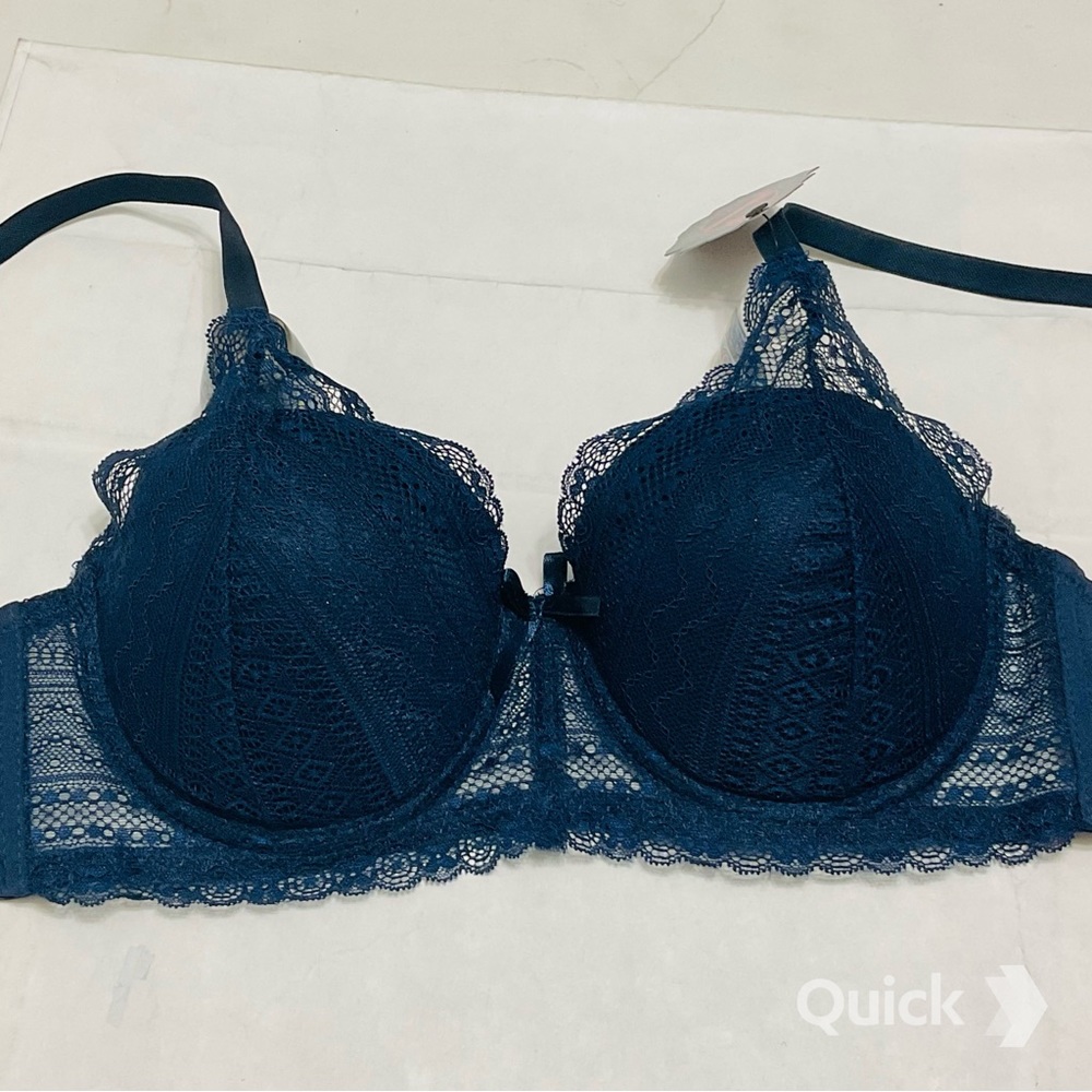 34D - NWT 4 pc Lace Contour Bras - Picture 4 of 9